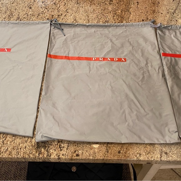 3 Waterproof Prada bags for shoes and 1 bag - Picture 11 of 14